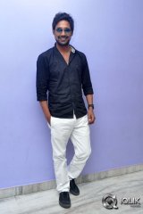 Nuvvala Nenila Movie Show Press Meet